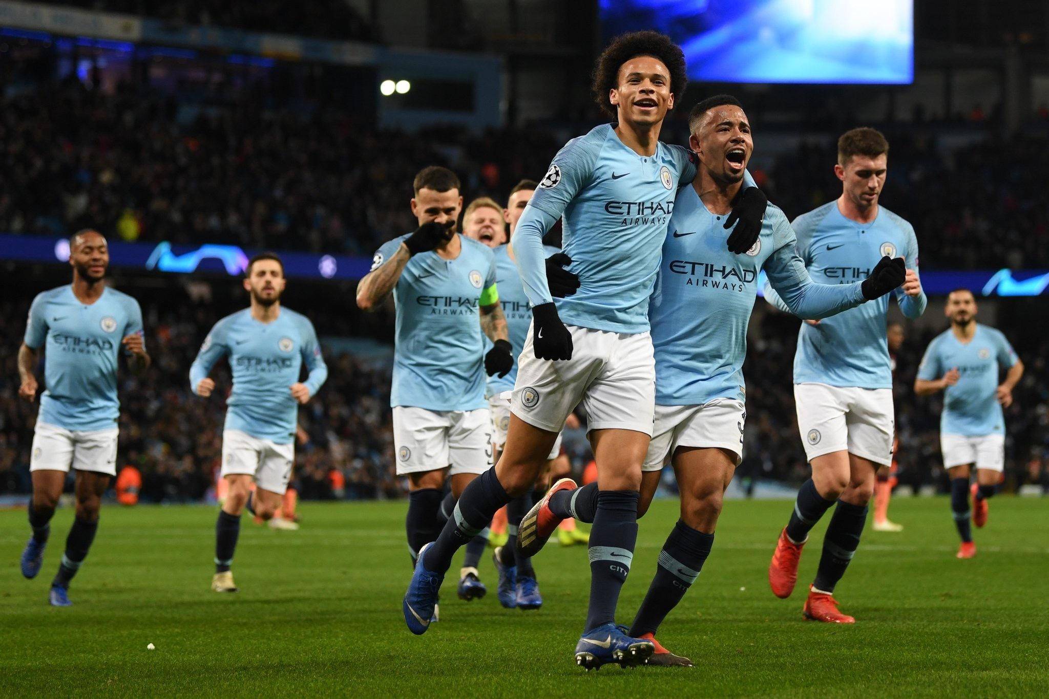 新闻发布会 新闻发布会