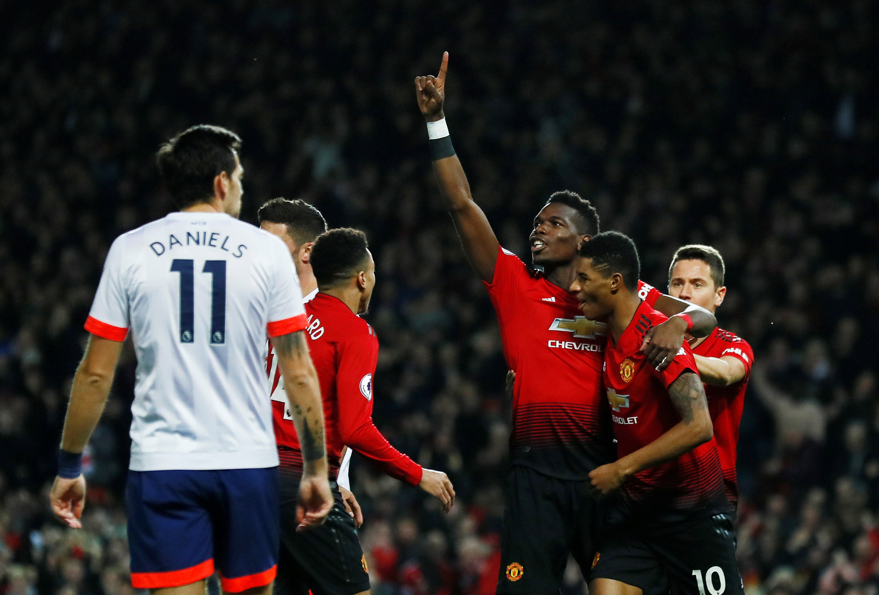 莱昂纳德与 莱昂纳德与